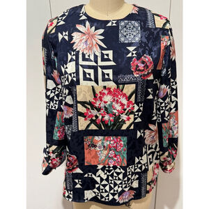 Women's Willow Ridge silky Blouse Size M Navy Multi-color long sleeve